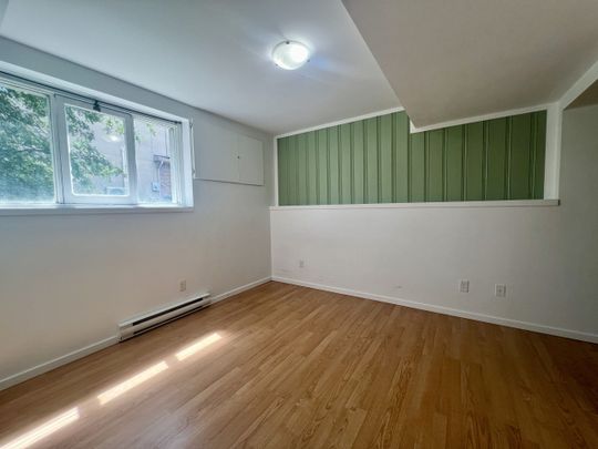 2 Bdrm Suite Near Orchard Park - Photo 1