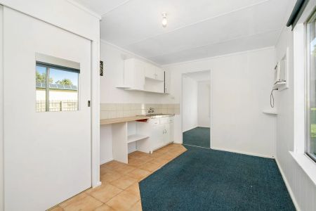 Space Galore - Photo 5