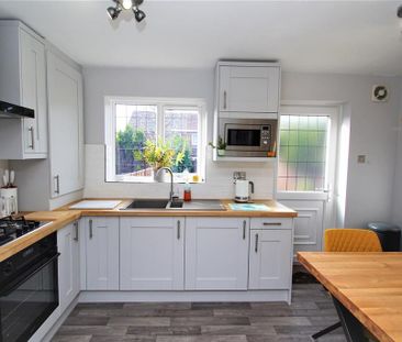 2 bedroom townhouse to rent - Photo 6