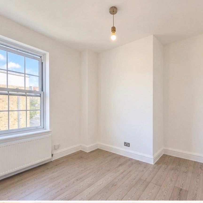 3 Bed Flat, Kingsland Road, E8 - Photo 1