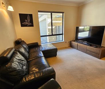 Scarborough - Photo 2