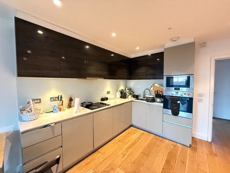 2 Bed Flat, Rathbone Market, E16 - Photo 5