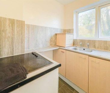 Kenilworth Road, St Leonards, TN38 - Photo 2