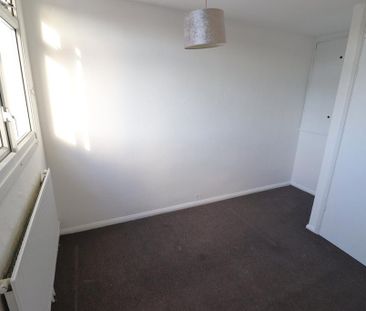 2 bedroom maisonette to rent - Photo 5