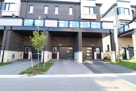 For Lease - 2644 Castlegate Crossing, Pickering, Ontario - Photo 5