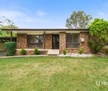 17 Cuscaden Crescent, Florey ACT 2615 - House For Rent | Domain - Photo 6