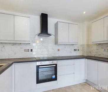 2 bedroom Flat - PARKHOUSE COURT - Photo 5