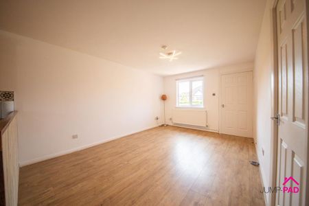 2 bedroom semi-detached bungalow to rent - Photo 3