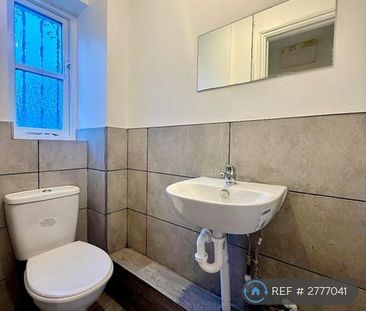 3 bedroom detached house to rent - Photo 5