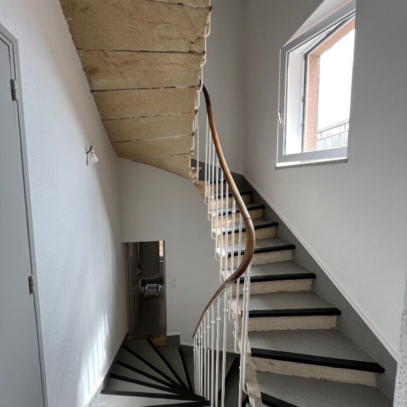 Location Appartement 4 pièces 117m² - Photo 1