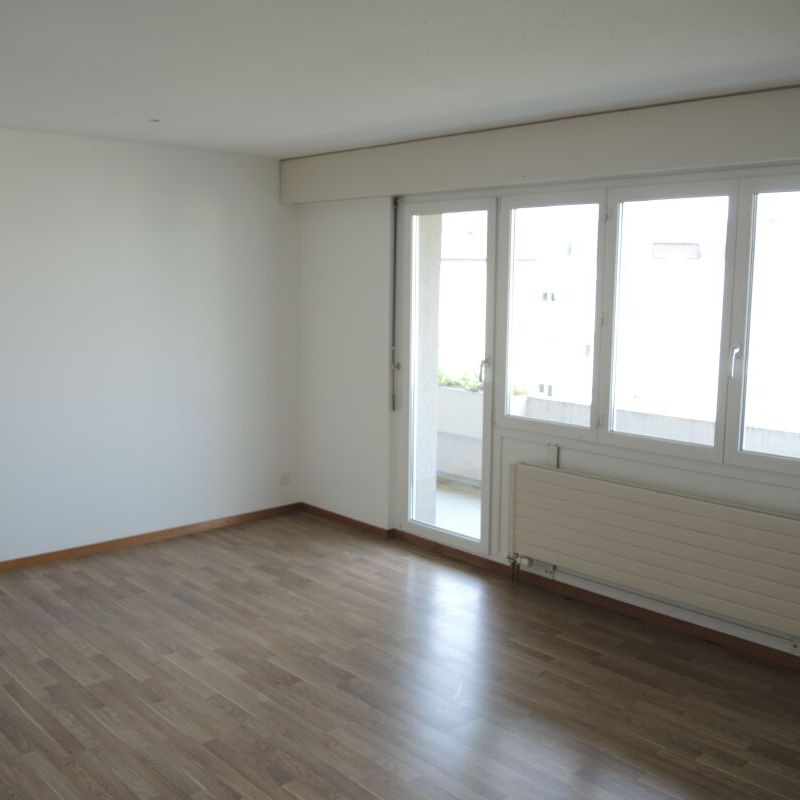 Familienfreundliche Wohnung mit Balkon zu vermieten! - Foto 1