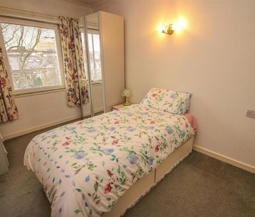 1 Bedroom Apartment - Photo 6