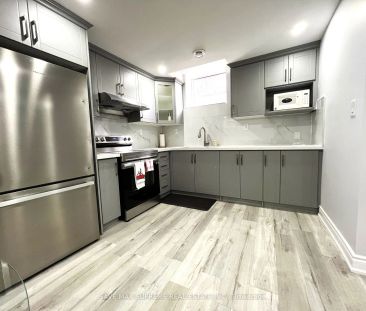 Detached Home For Lease | W8136714 - Photo 4