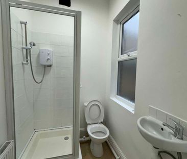 Shared house next to Newsham Park - bills included - Photo 4