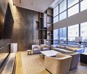 For Lease - 7 Grenville Street, Toronto, Ontario - Photo 2