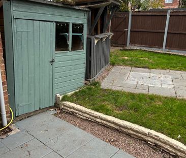 2 bedroom ground floor maisonette to rent - Photo 5