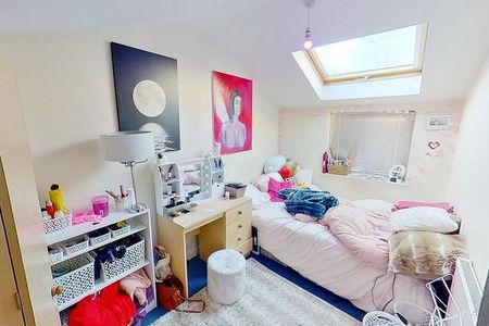 3 bedroom flat to rent - Photo 5