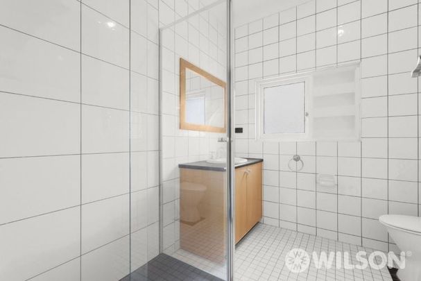 Art Deco Inspired - Photo 1