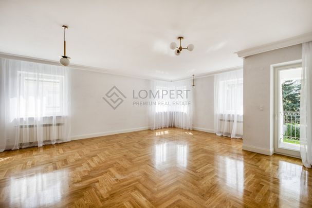 Nowa, unikatowa rezydencja z dużym ogrodem - Zdjęcie 1