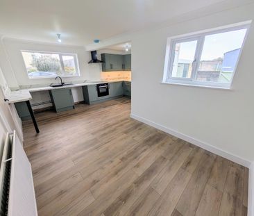 3 bedroom end of terrace house to rent - Photo 6
