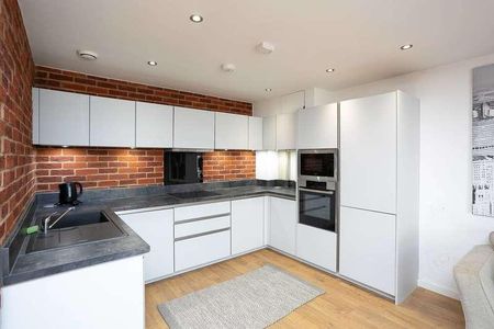 Junction Court, Wd, Watford, WD17 - Photo 2