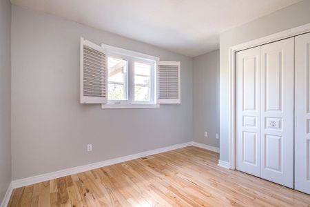 For Lease - 8071 Costabile Drive, Niagara Falls, Ontario - Photo 5