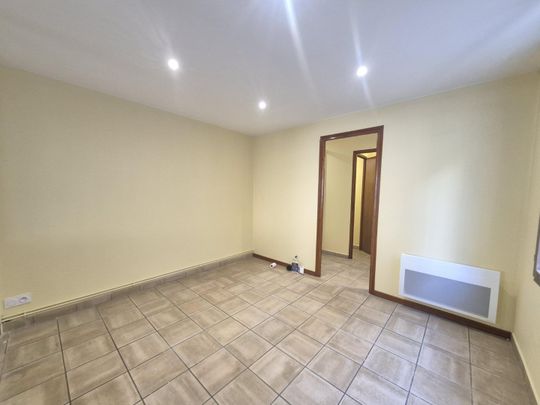 Location Appartement 2 pièces 33m² ST OMER 62500 - Photo 1