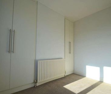 London Road, Staines-upon-thames, TW18 - Photo 6