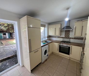 2 bedroom terraced house to rent - Photo 6