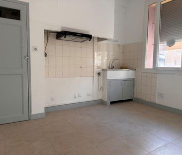 Location appartement Marseille 1er (13001) - Photo 3