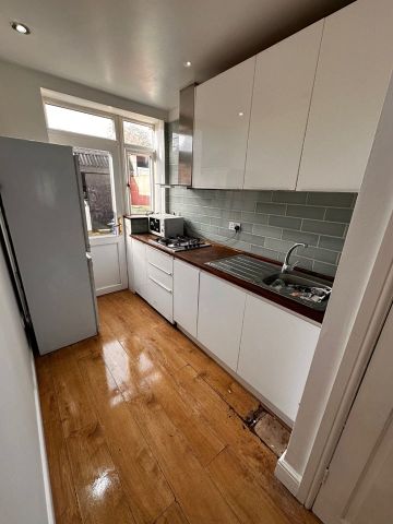 Room in a Shared House, Carlyon Road, HA0 - Photo 4