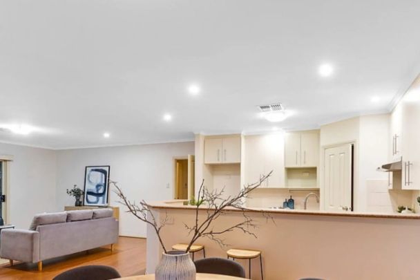 Comfort, Space & Convenience – The Perfect Family Home - Photo 1