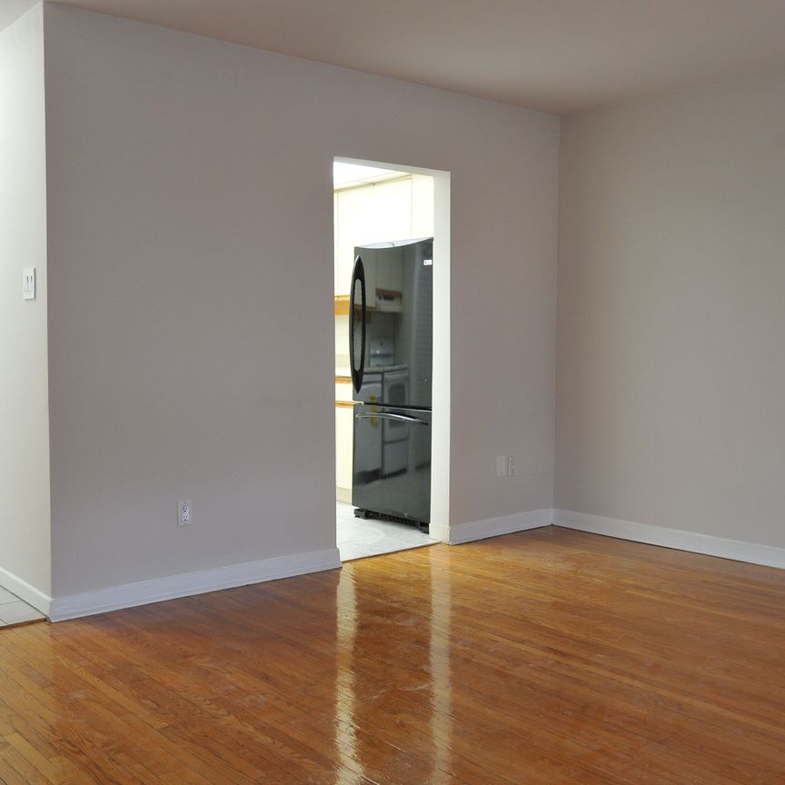 For Lease - 1013 Pape Avenue Unit# B, Toronto, Ontario - Photo 1