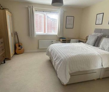 Heeks Crescent, Hilperton, Trowbridge, BA14 - Photo 4