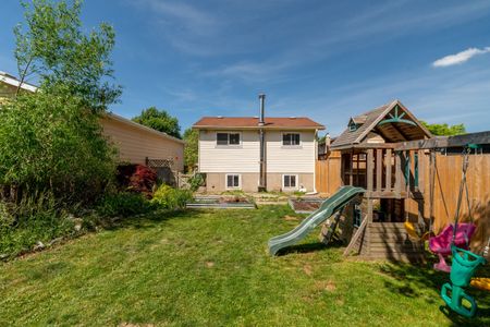 For Lease - 15 Homestead Place, Kitchener, Ontario - Photo 5