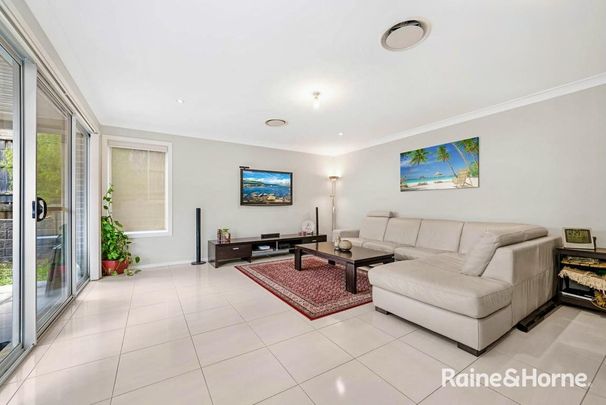 Lovely 3 Bedroom Home in Minto - Photo 1