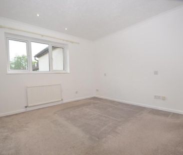 3 bedroom link detached house to rent - Photo 4