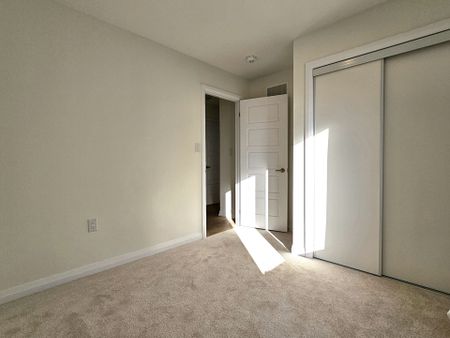 For Lease - 83 Norwich Crescent, Haldimand, Ontario - Photo 3