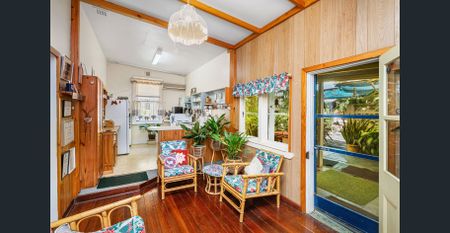 Classic Cottage Close to the Coast - Photo 5