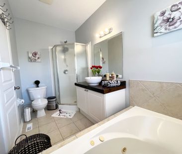 For Lease - 38 Hurst Drive, Barrie, Ontario - Photo 1