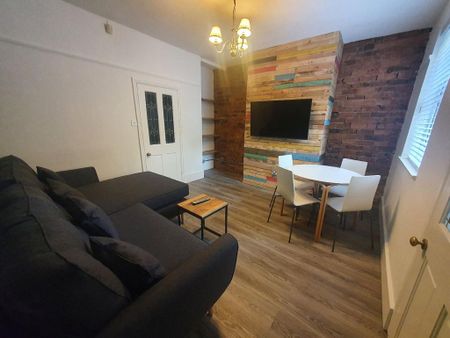 4 bedroom house to rent - Photo 2