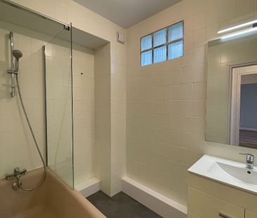 Location Appartement 2 pièces 49m² - Photo 3