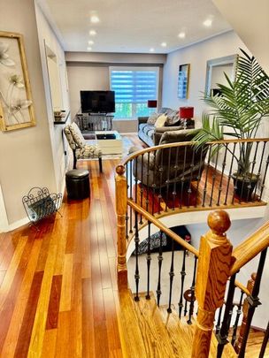 For Lease - 3374 Angel Pass Drive, Mississauga, Ontario - Photo 1