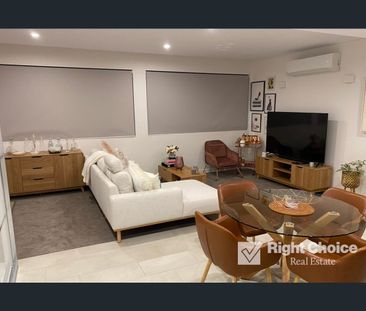 Central Location Inner City Living - Photo 3