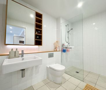Modern 1 Bedroom Unit in the heart of Penrith - Photo 5