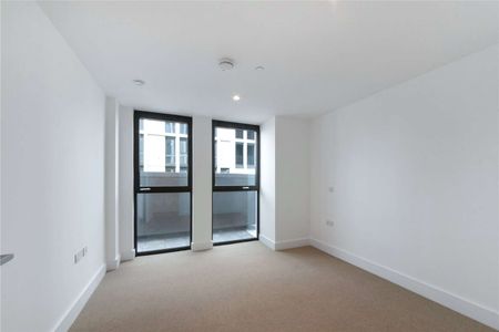 A superb 3 bedroom apartment situated in the new Corn House Development. - Photo 4