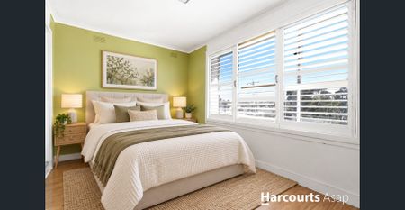 Sunshine Living Awaits You! - Photo 3