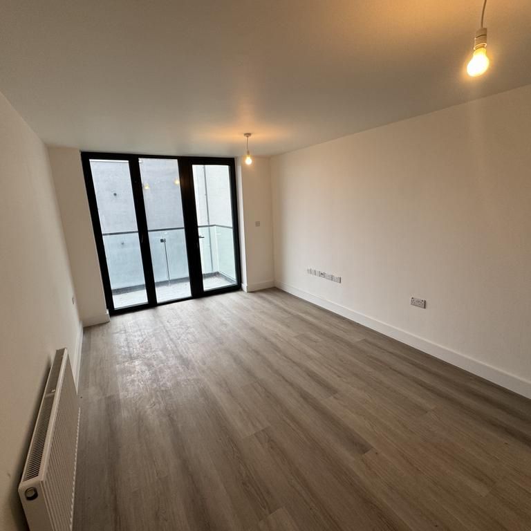 1 bedroom flat to rent - Photo 1
