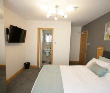 1 bedroom in a house share to rent - Photo 6