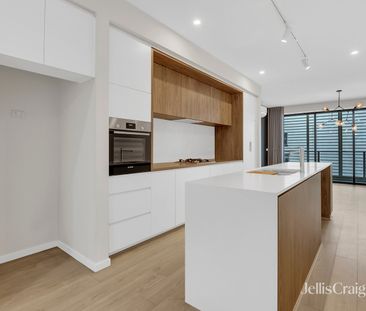 3 Seymour Lane, Williamstown VIC 3016 - Townhouse For Rent | Domain - Photo 2